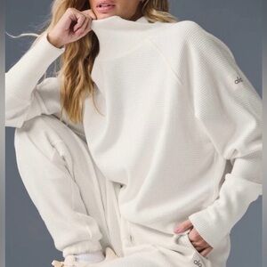 ALO Yoga Women's Waffle Mock neck